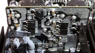 Đánh giá bộ nguồn Cooler Master V850 Gold V2 46 Cooler Master V850 Gold V2