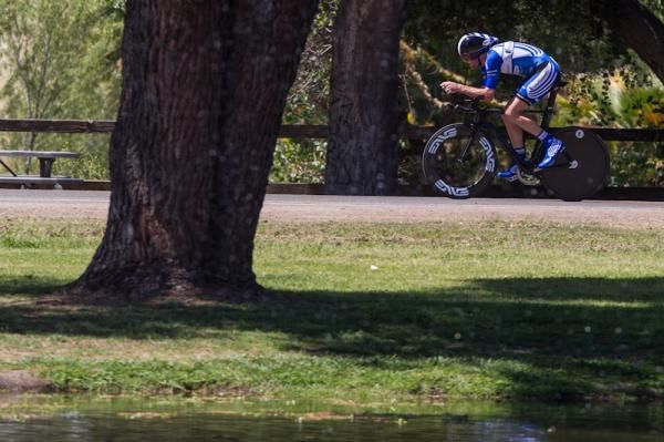 Rory Sutherland (UnitedHealthcare) comes back through the park along the course.