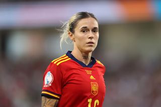 Mapi Leon playing for Spain