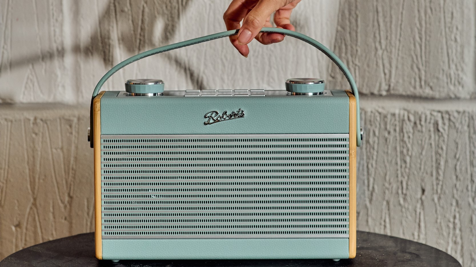 Roberts' versatile new radio blends retro looks with handy modern tech