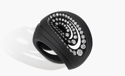 black titanium jewellery by Gismondi