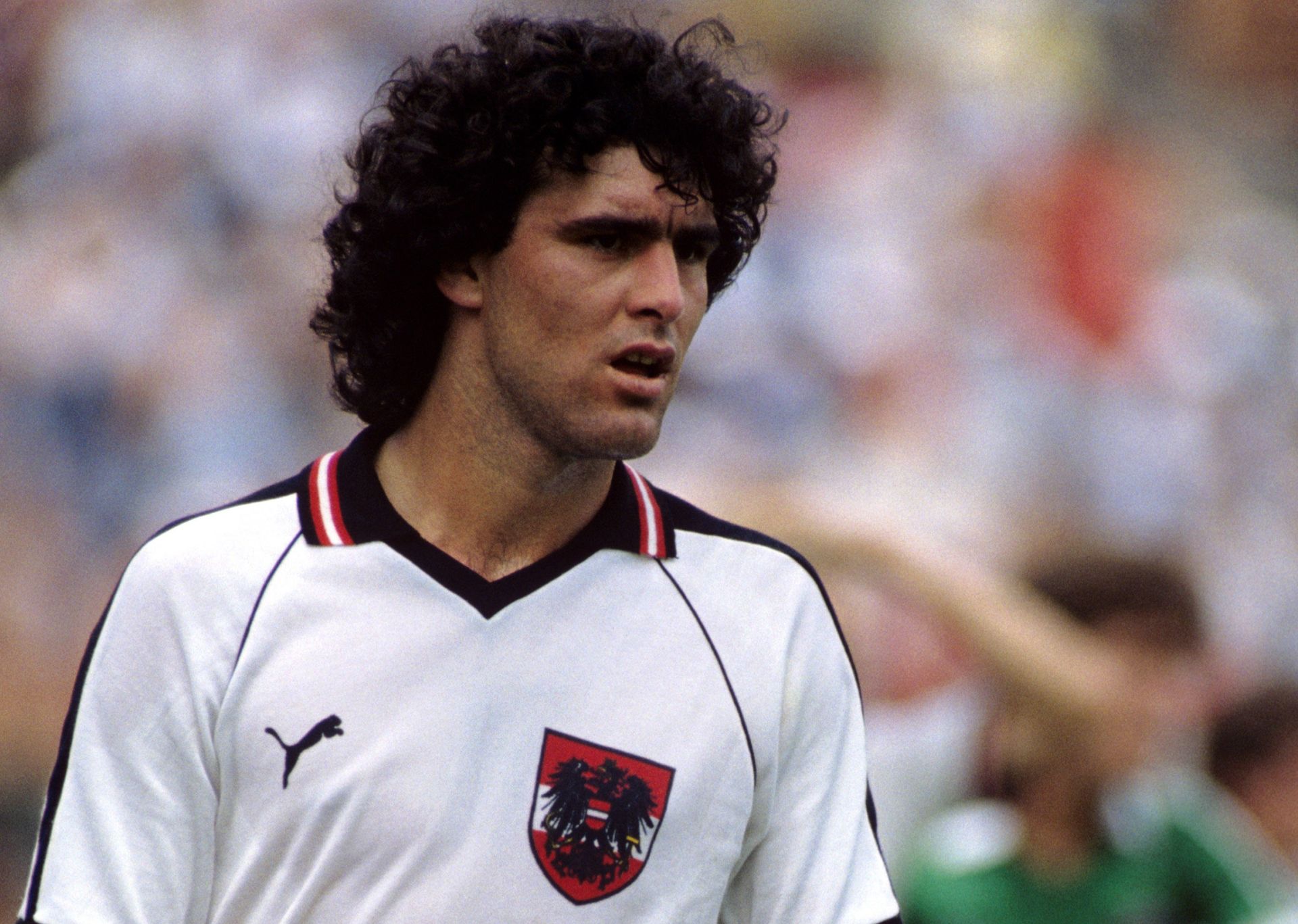 18. Bruno Pezzey