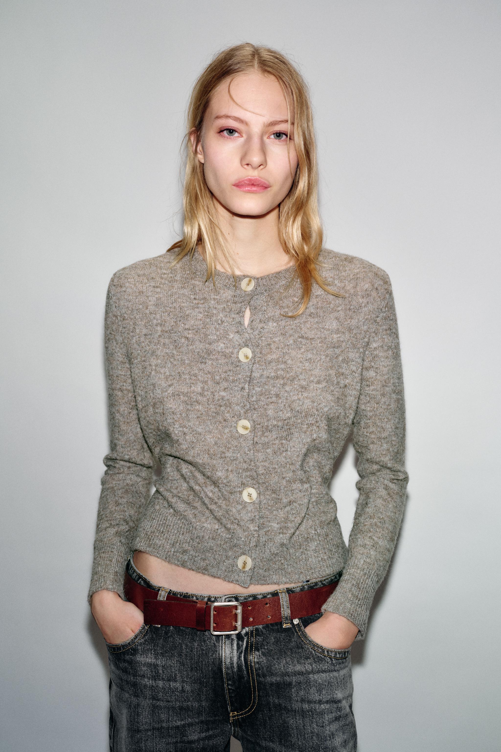 Contrast Knit Cardigan With Belt