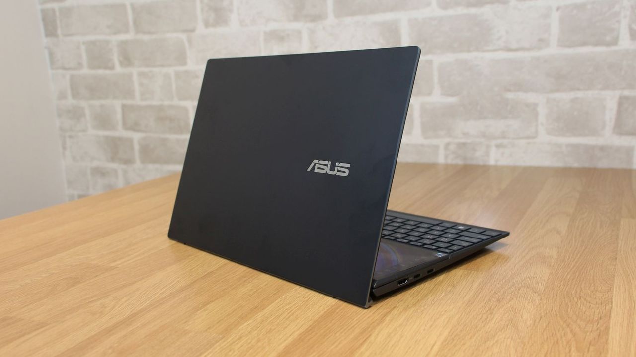 Asus ZenBook Duo 14 UX482 rear view