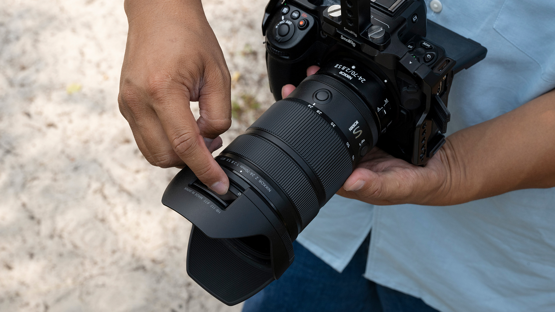 Nikon Z 24-70mm f/2.8 S II showing hood recess to enable use of circular filters