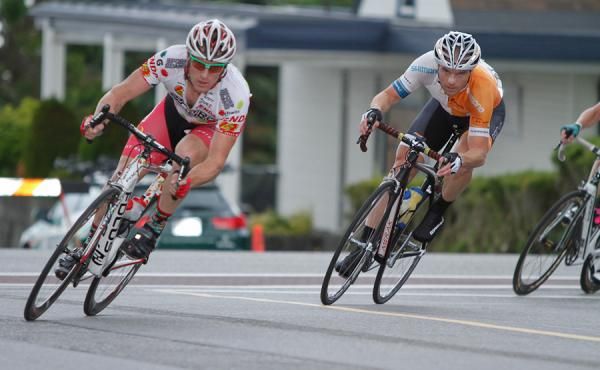 Brad Huff (Jelly Belly p/b Kenda) and Tommy Nankervis (RealCyclist.com)
