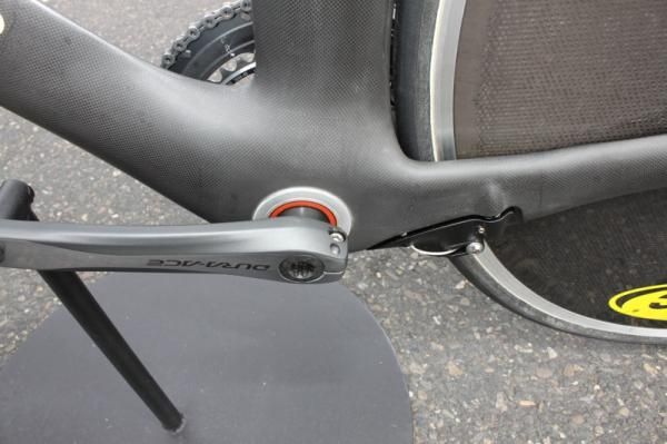 The DA now has a BB30 bottom bracket.