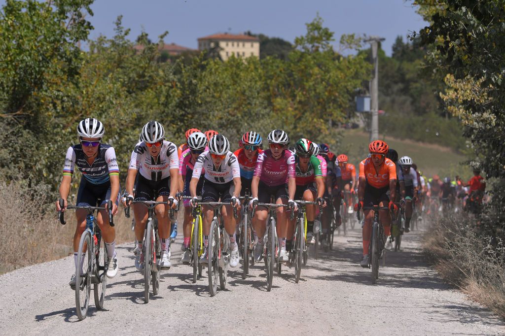 Lippert fights to keep WorldTour lead after Strade Bianche mechanical ...