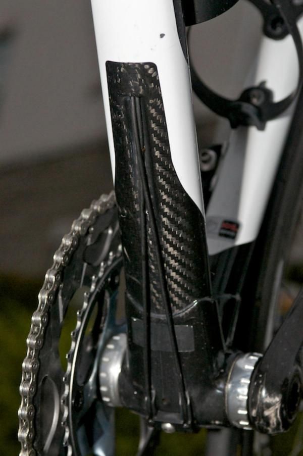 The internally routed gear cables exit just above the bottom bracket.