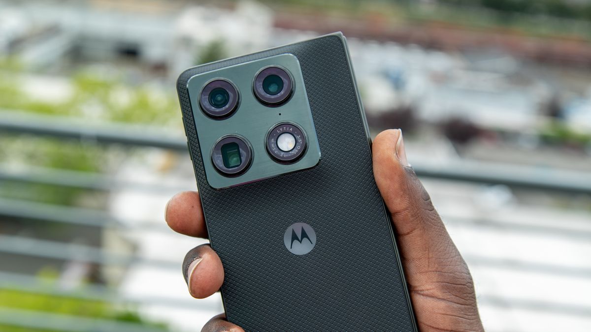 Motorola Razr Fold cameras