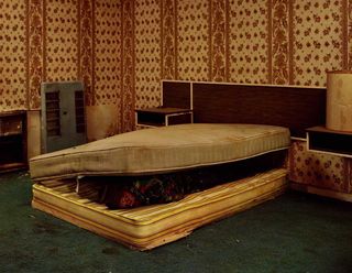 Larry Mayes, scene of arrest, the Royal Inn, Gary, Indiana, 2002