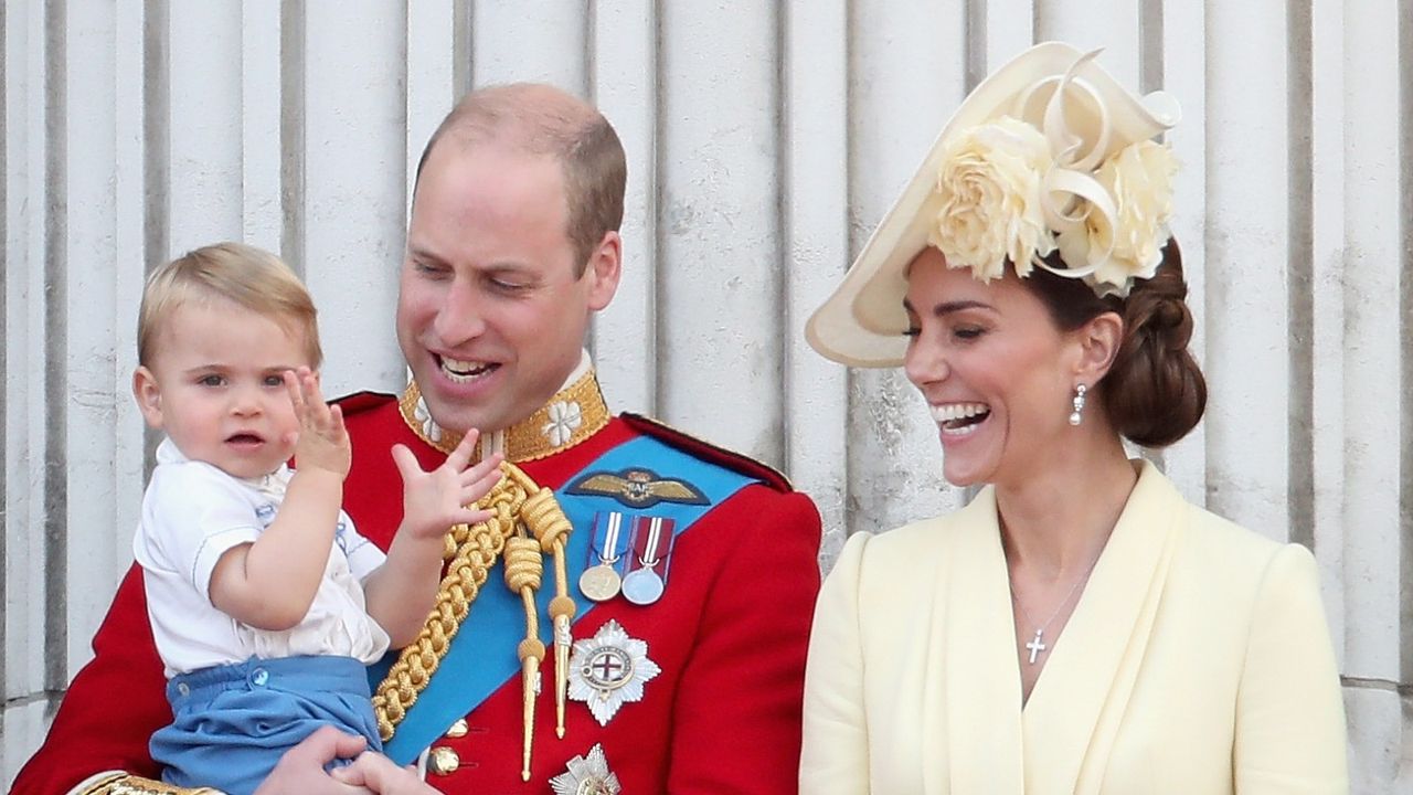 LONDON, ENGLAND - JUNE 08: Prince William, Duke of Cambridge, Catherine, Duchess of Cambridge, Prince Louis of Cambridge, Prince George of Cambridge and Princess Charlotte of Cambridge during Trooping The Colour, the Queen&#039;s annual birthday parade, on June 8, 2019 in London, England. (Photo by Chris Jackson/Getty Images)