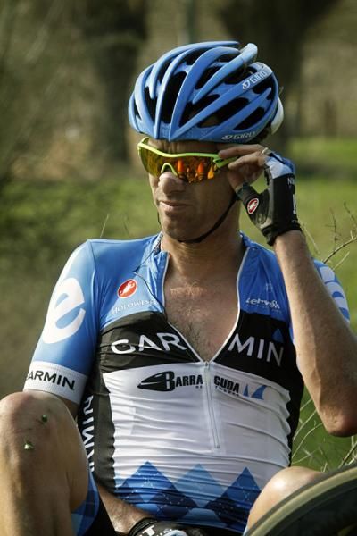 David Millar (Garmin-Barracuda) crashed at E3 Prijs Vlaanderen-Harelbeke and broke his collarbone.