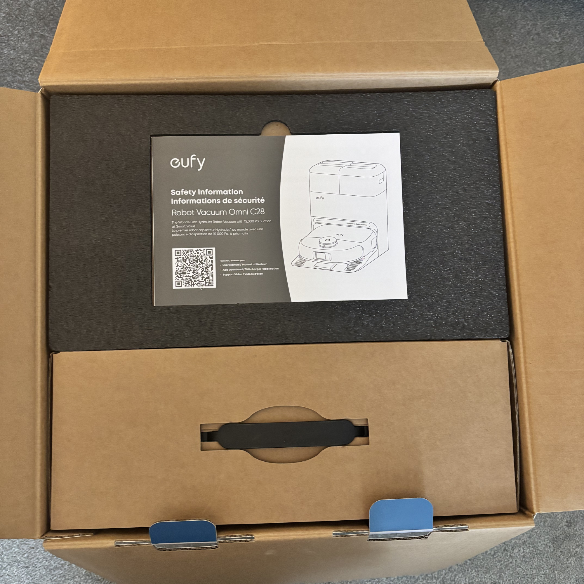 eufy omni c28 Robot Vacuum unboxing 