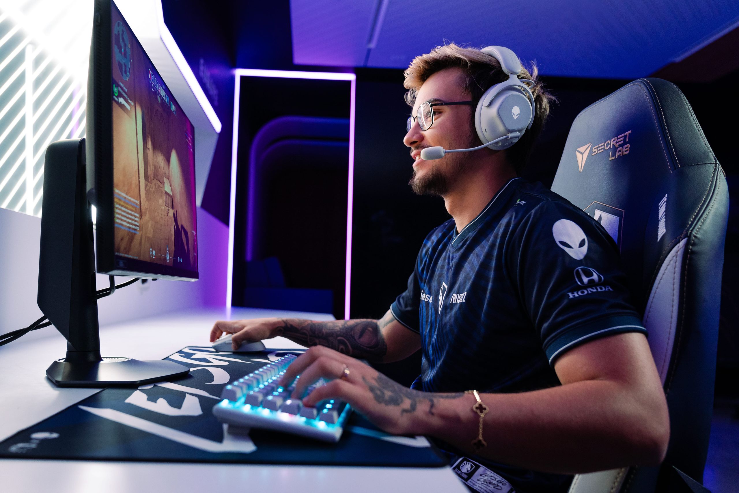 Alienware se une a Team Liquid para lanzar audífonos Pro diseñados para ...
