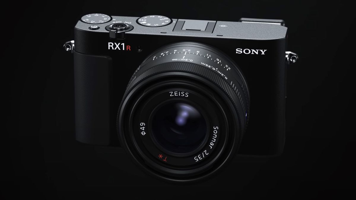 BREAKING: Sony's full-frame compact camera is back! The Sony RX1R III ...