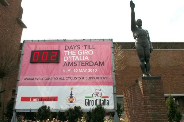 The Giro d'Italia is certainly being given a warm welcome in the Netherlands