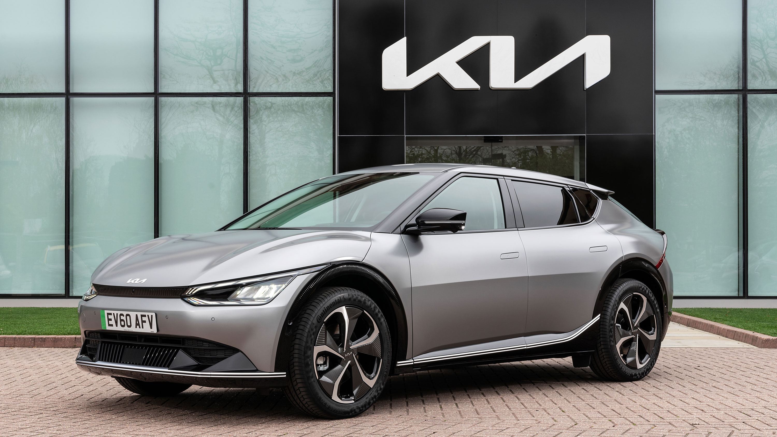 Lambobeating Kia EV6 price, specs and preorder dates revealed for UK