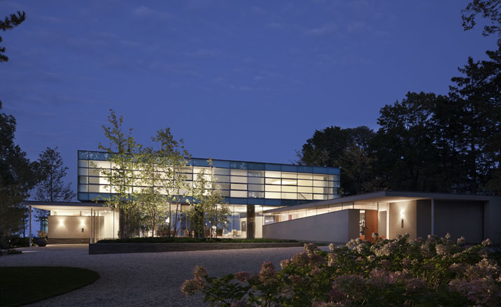 More organic approach that acknowledged the contours of the site and the view at Cascade House, US