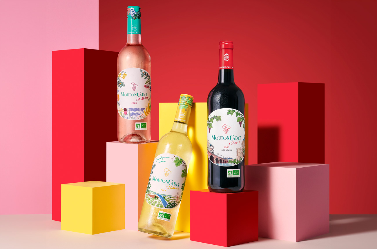 Bottles of red, white and ros&amp;eacute; wines