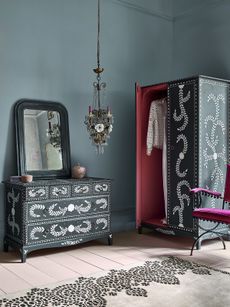 Paint news! This NEW chalk paint is what trend-conscious homeowners should  be decorating with