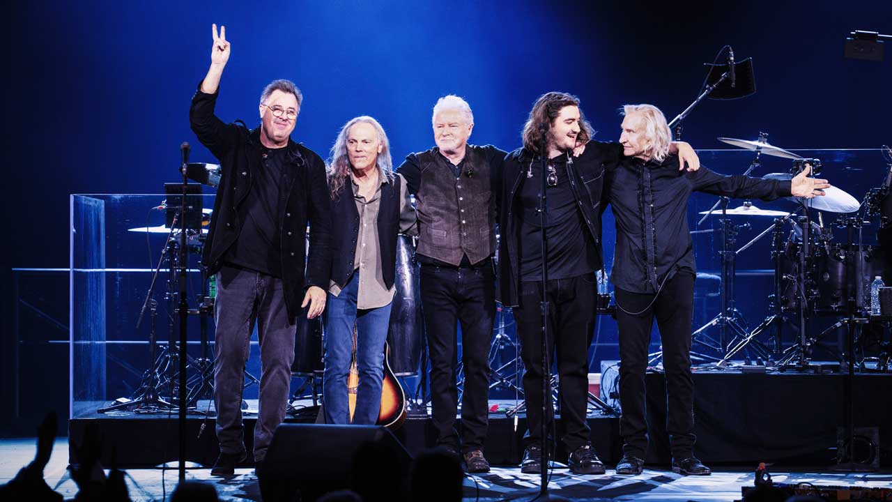 Eagles take a bow at Sphere