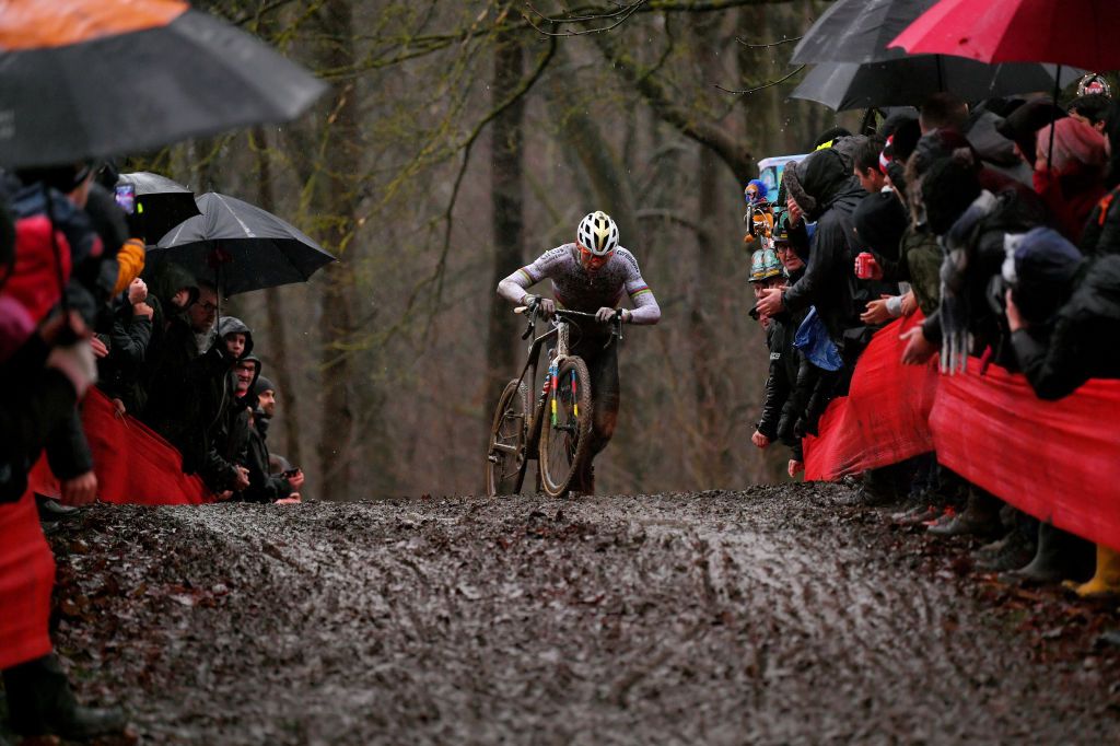 NAMUR BELGIUM DECEMBER 22 Mathieu Van Der Poel of The Netherlands and Team Corendon Circus Mud Public Fans during the 11th Namur World Cup 2019 UCICX TelenetUCICXWC on December 22 2019 in Namur Belgium Photo by Luc ClaessenGetty Images