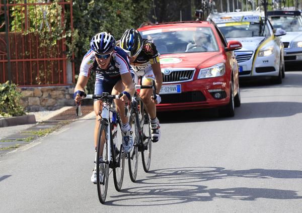 The two-rider breakaway Simone Campagnaro and Frederico Rocchetti