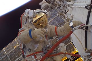 Space Adventures Offers $15 Million Spacewalks for ISS Visitors