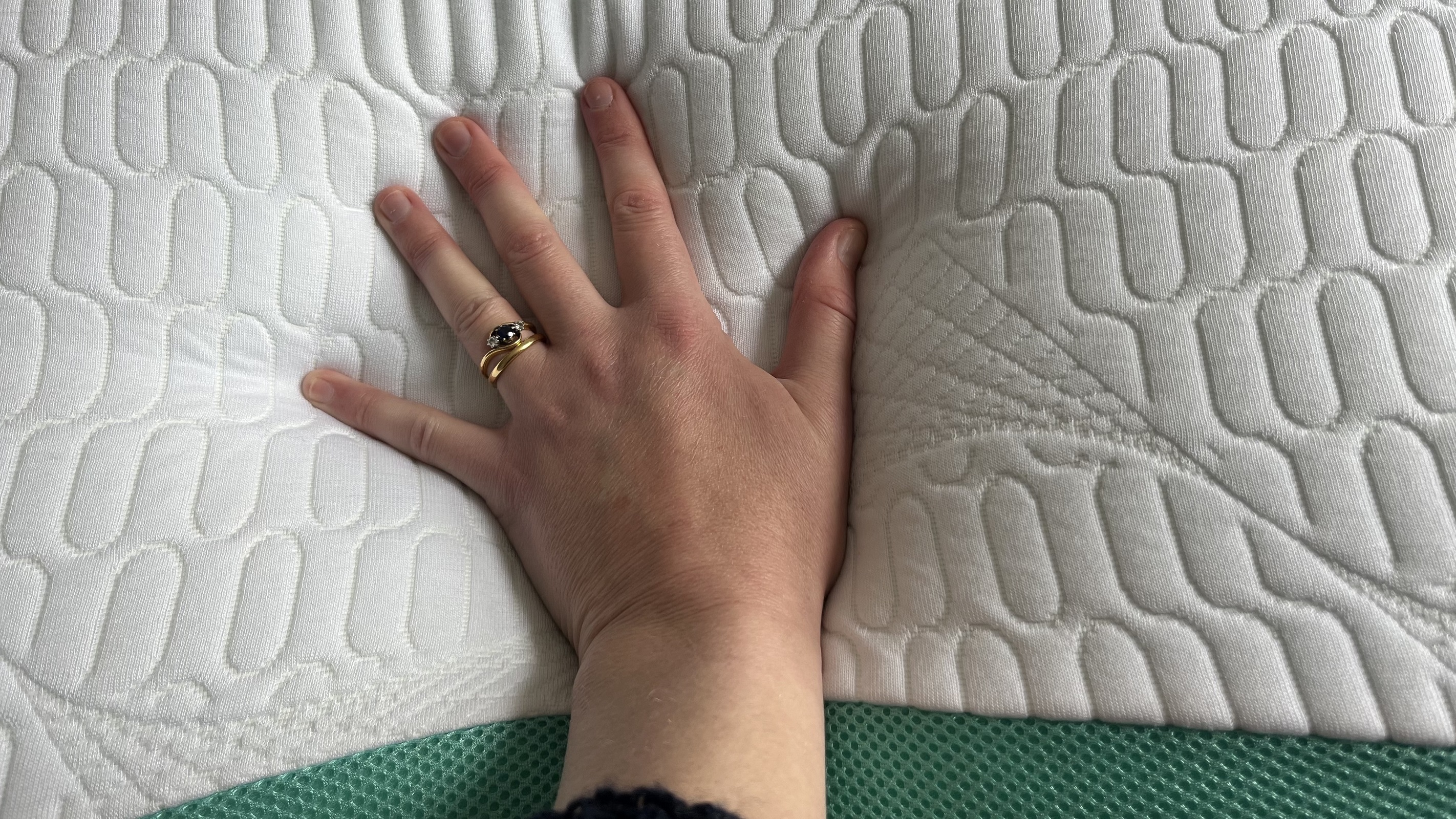 REMFit 500 Cool Gel Pillow review for better support in the night