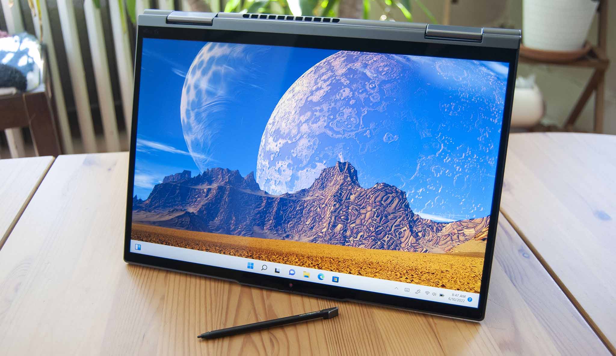 Lenovo ThinkPad X1 Yoga Gen 8 Review