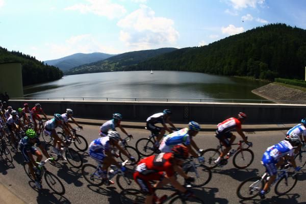 The peloton enjoyed fair weather on stage 4