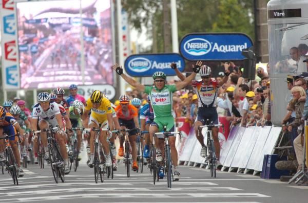 Robbie McEwen enjoyed a golden period just when Boonen had started to establish himself in the peloton.