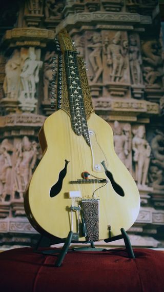 The chaturangui is a 22-/24- string combination sitar/sarod/violin/rudra veena and is featured on ‘The Sound of the Soul.’