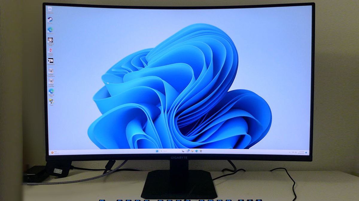 Gigabyte GS32QC Curved 170 Hz Gaming Monitor Review: A Jumbo Screen at ...