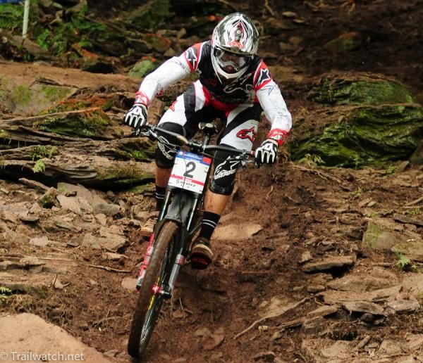 Greg Minnaar (Santa Cruz Syndicate) having a clean run