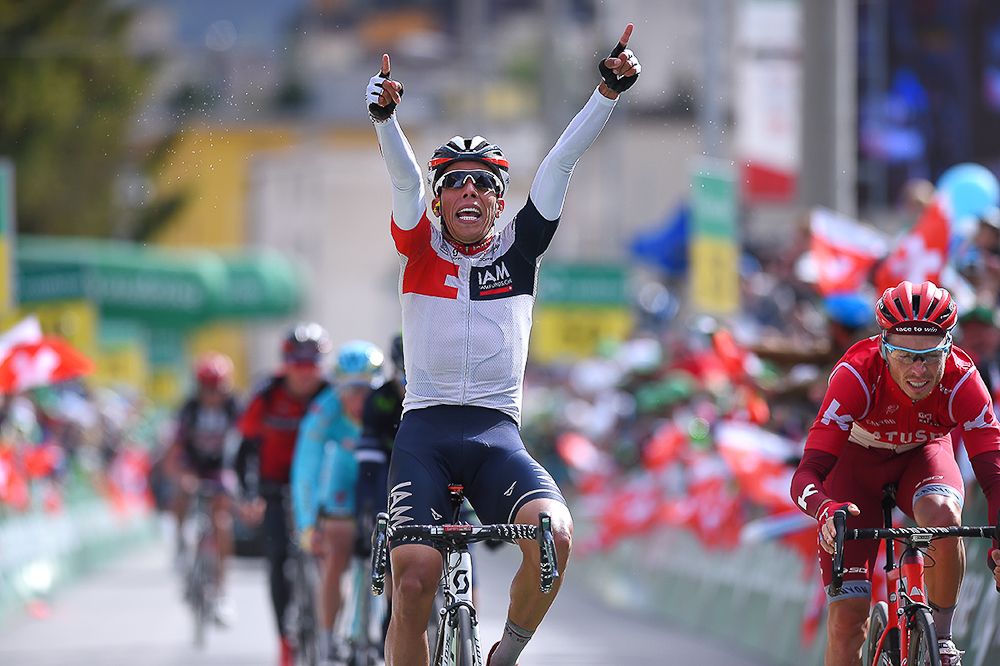 Jarlinson Pantano (IAM Cycling) celebrates winning the final stage at Tour de Suisse