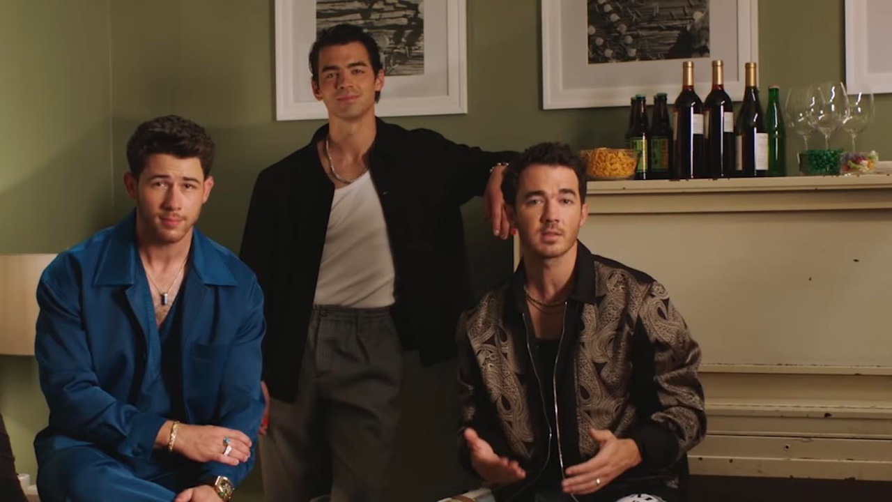 Jonas Brothers announcing their Netflix special screenshot