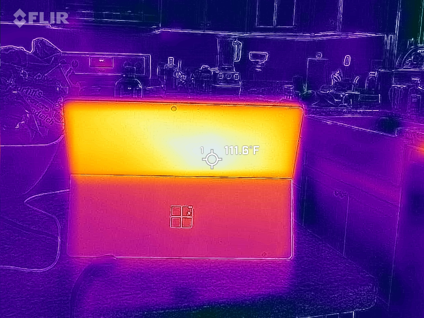 Surface Pro 11 thermal images