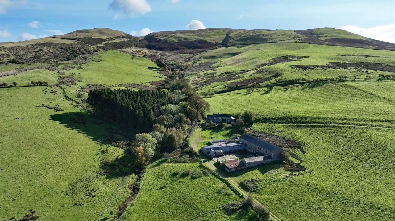 Fellside Farmhouse in Mosser, Cumbria. It&#039;s prettier than Barnet by quite some margin.