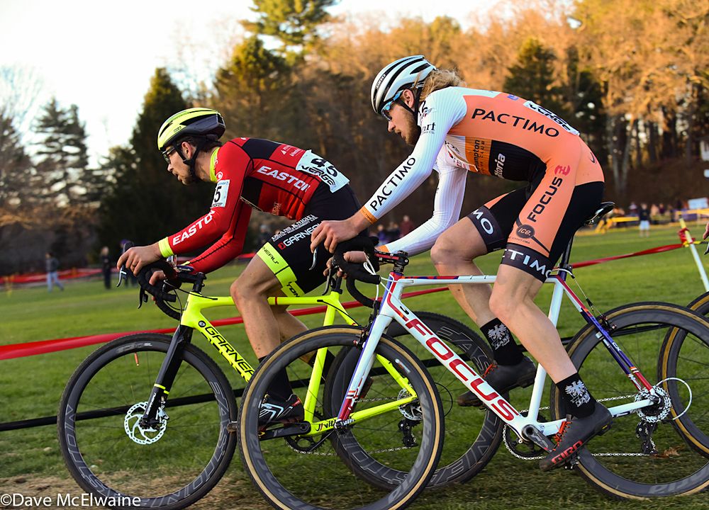 Michael Van Den Ham (Red Truck-Garneau) and Scott Smith (JAM/NCC/Vittoria) were part of a group of six still chasing Gagne with one lap remaining