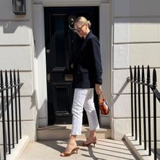 Brooke Ely Danielson wearing kitten heels