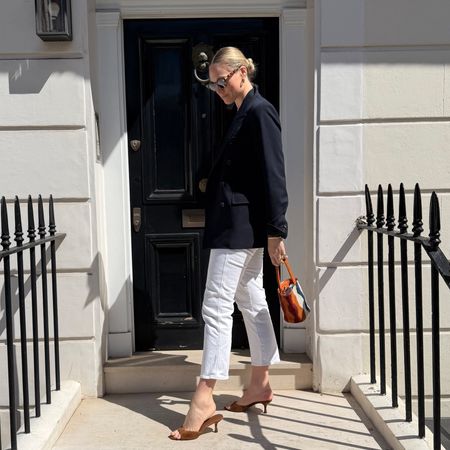Brooke Ely Danielson wearing kitten heels