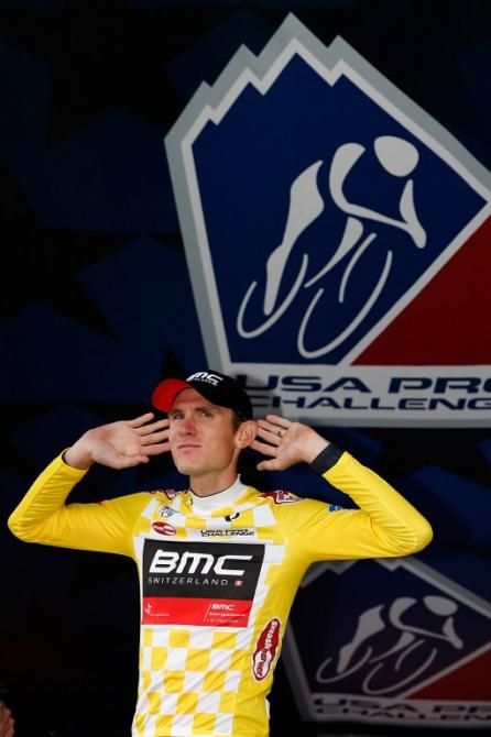 Van Garderen (BMC) strikes an unusual pose