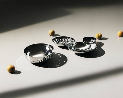 Zaha Hadid Design tableware