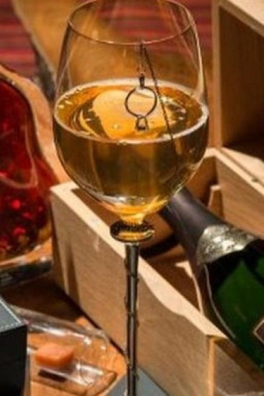 20-drinks-youd-need-to-sell-your-liver-to-pay-for-15-1556688422-IMU8-column-width-inline