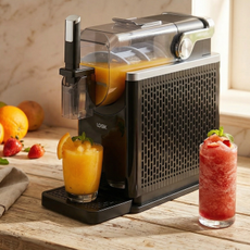 LOGIK slushie machine on worktop 