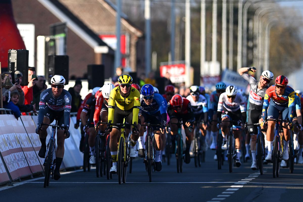 Higher positioning and worse climate: the Visma-Lease a Bike guidelines for the win after Opening Weekend disappointment