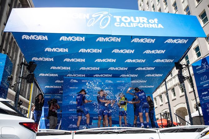UnitedHealthcare celebrate being the best team at the 2018 Amgen Women's Race