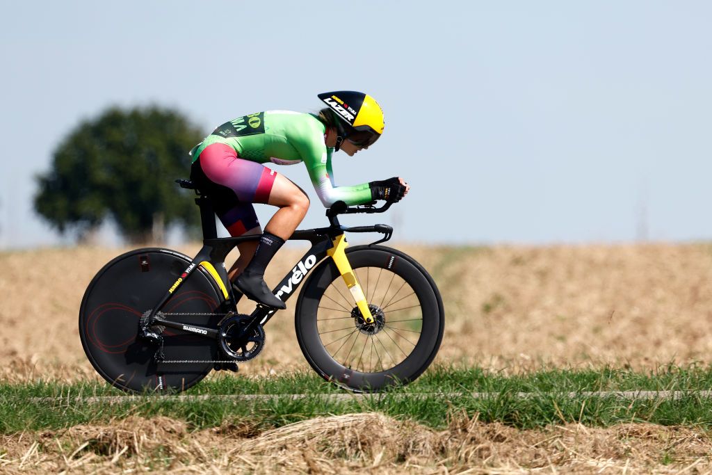 SITTARD WATERSLEY NETHERLANDS SEPTEMBER 03 Karlijn Swinkels of Netherlands and Jumbo Visma Team Green Points Jersey sprints during the 25th Simac Ladies Tour 2022 Stage 5 a 178km individual time trial stage from Windraak to Sittard Watersley SLT2022 UCIWWT on September 03 2022 in Sittard Watersley Netherlands Photo by Bas CzerwinskiGetty Images